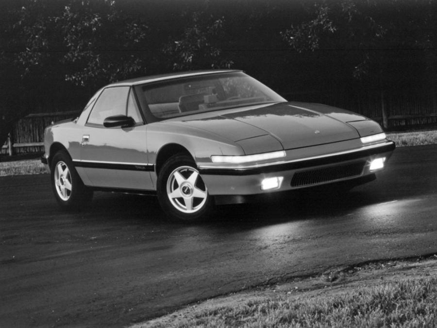  Buick Reatta 1988 года  (фото 5 из 11)